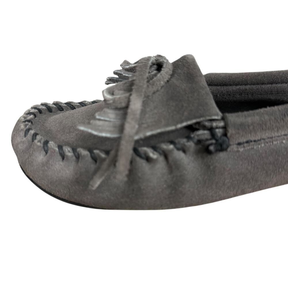 Minnetonka Moccasin Kiltie Slip On Loafers Flats Gray Suede Leather Womens 6.5 - Picture 5 of 16
